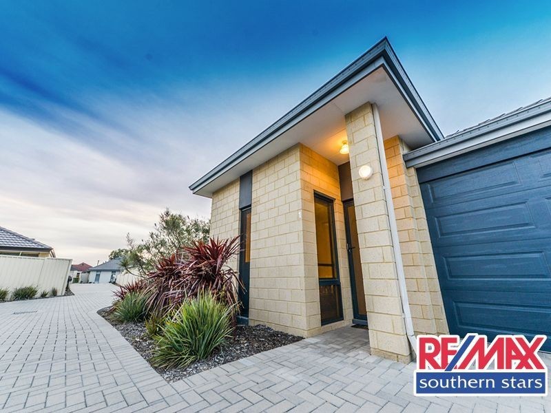 1/14 Godwit Street, Queens Park WA 6107