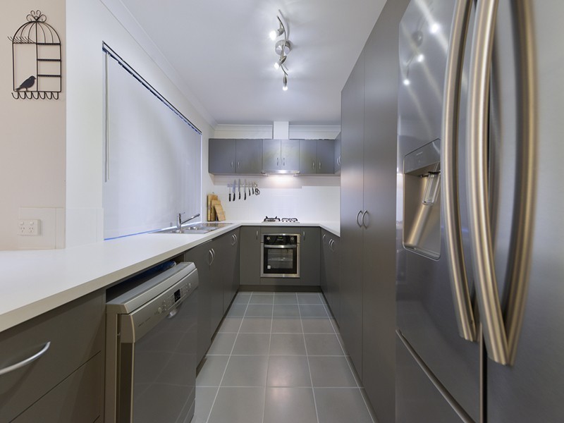 1/14 Godwit Street, Queens Park WA 6107