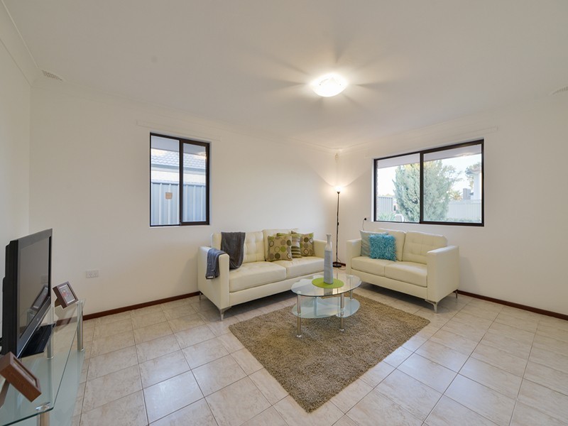 20a Wannell Street, Queens Park WA 6107