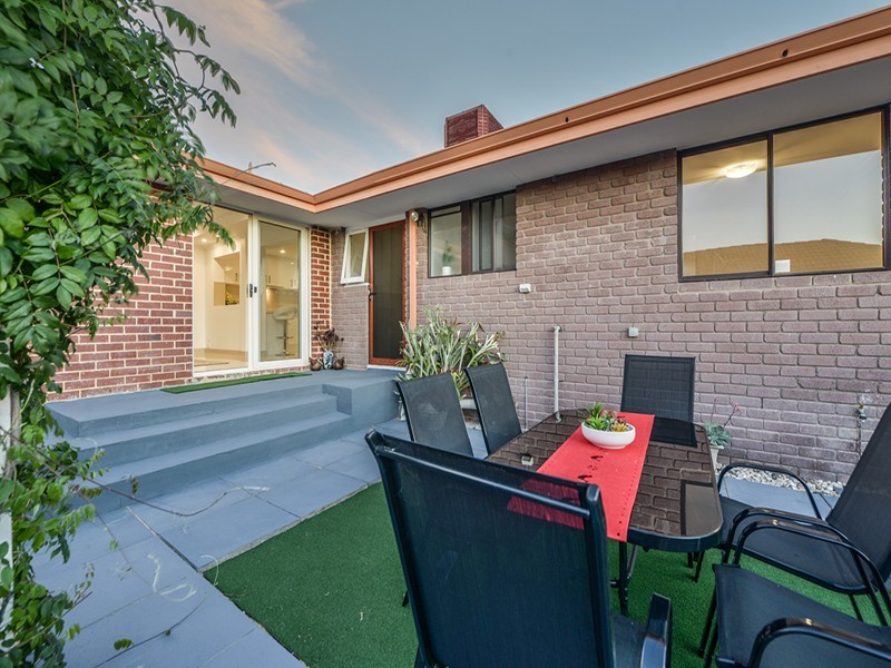 20a Wannell Street, Queens Park WA 6107