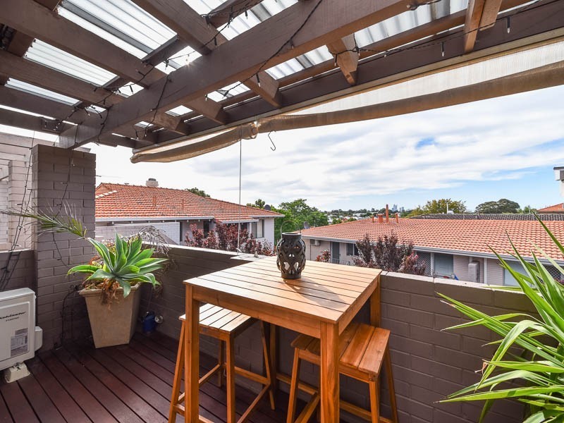 20/111 Hubert Street, East Victoria Park WA 6101