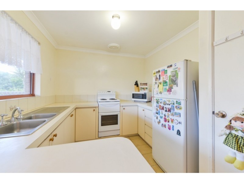 2/15 Herndon Close, Cannington WA 6107