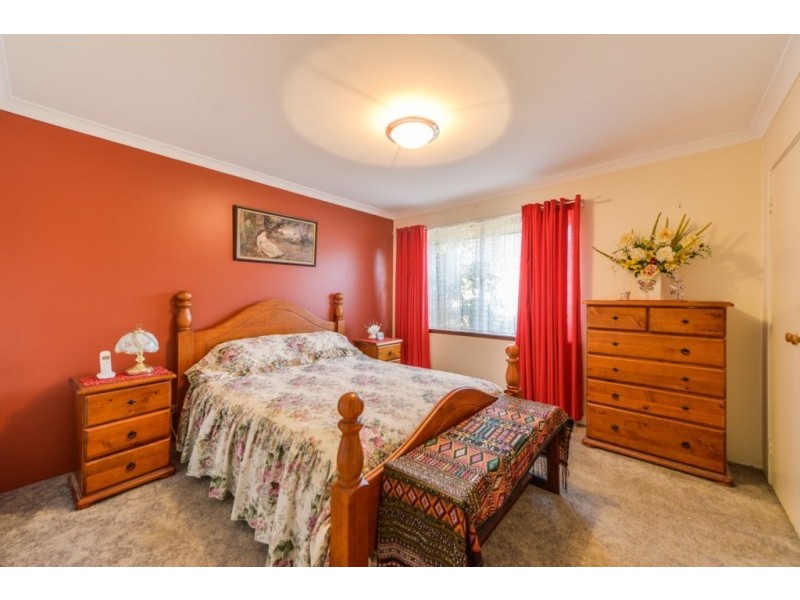 2/15 Herndon Close, Cannington WA 6107