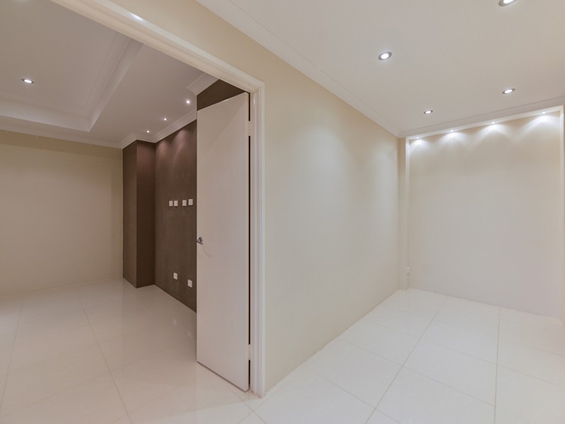 11 Godwit Street, Queens Park WA 6107