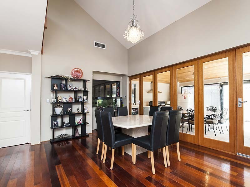 39 Welbeck Road, Canning Vale WA 6155