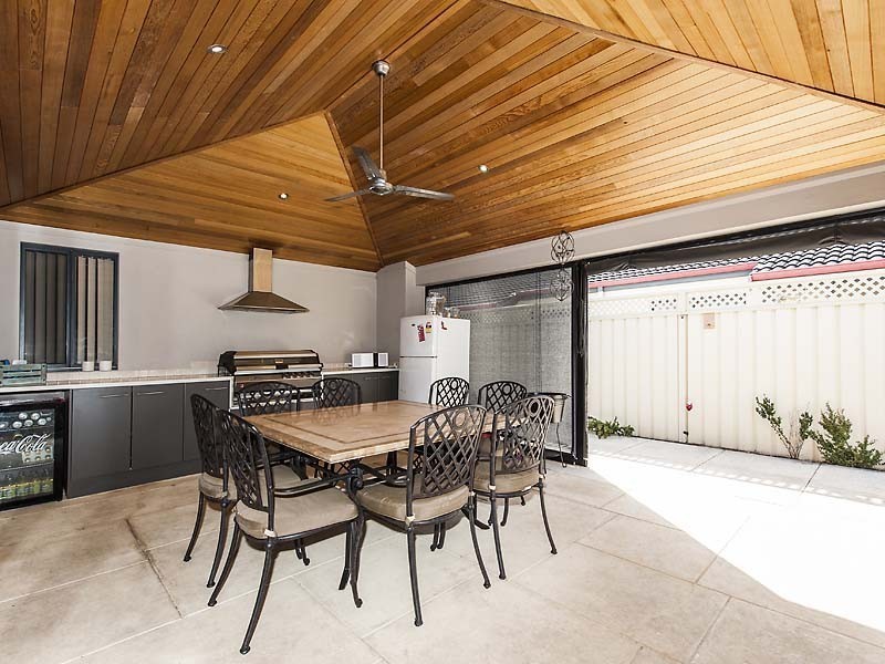 39 Welbeck Road, Canning Vale WA 6155