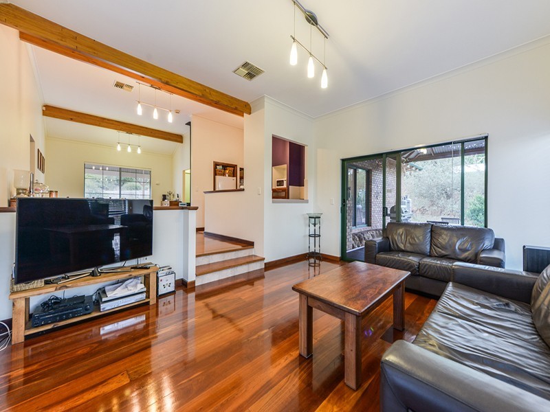 12 Burke Street, Mount Helena WA 6082