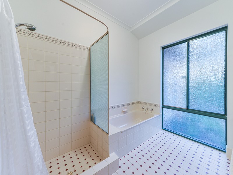 12 Burke Street, Mount Helena WA 6082