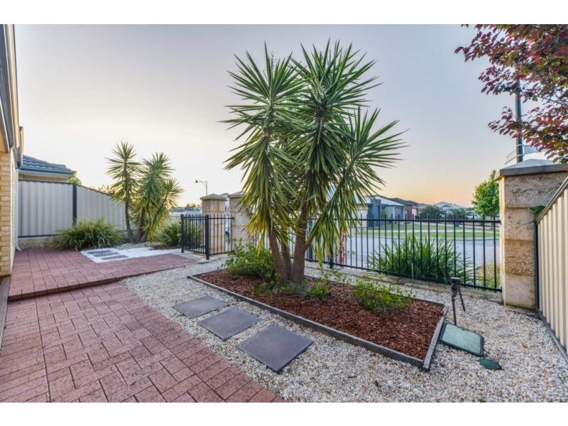 47 Camden Boulevard, Aubin Grove WA 6164