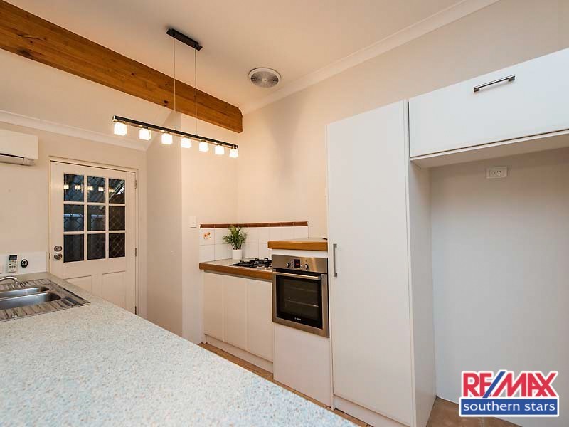 73 Centre Street, Queens Park WA 6107