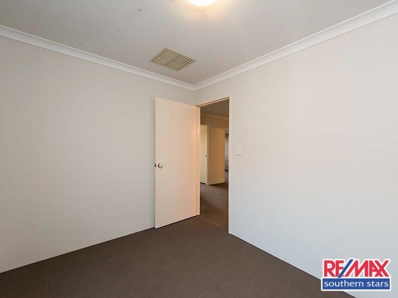 73 Centre Street, Queens Park WA 6107