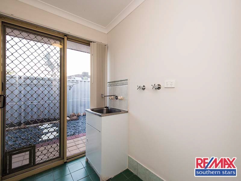 73 Centre Street, Queens Park WA 6107