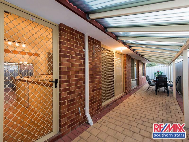 73 Centre Street, Queens Park WA 6107