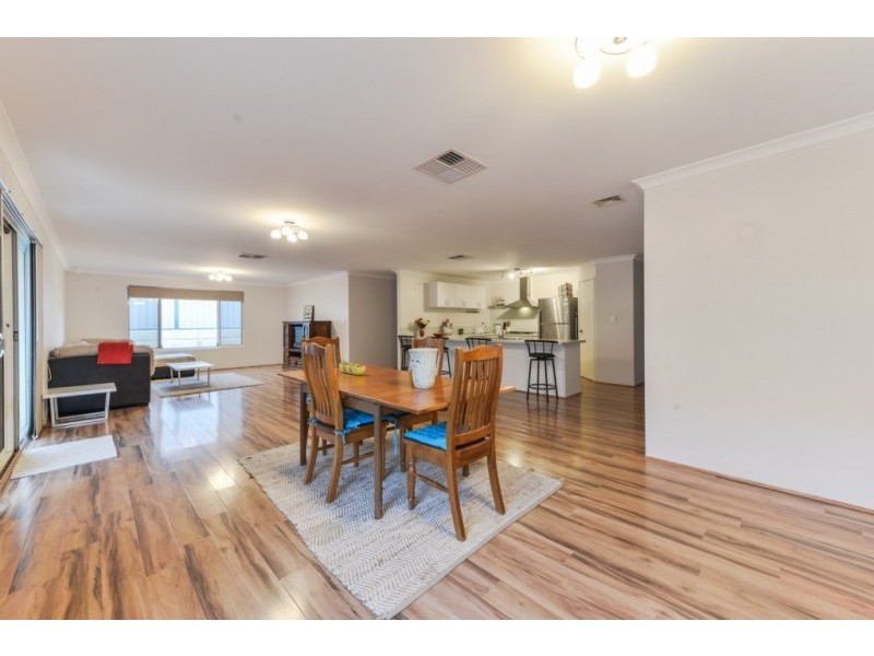 23 Calneggia Drive, Byford WA 6122