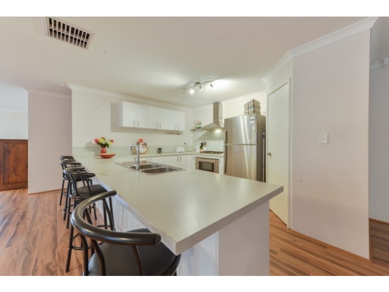 23 Calneggia Drive, Byford WA 6122