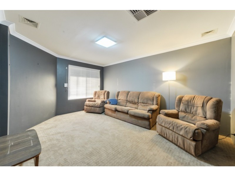 23 Calneggia Drive, Byford WA 6122