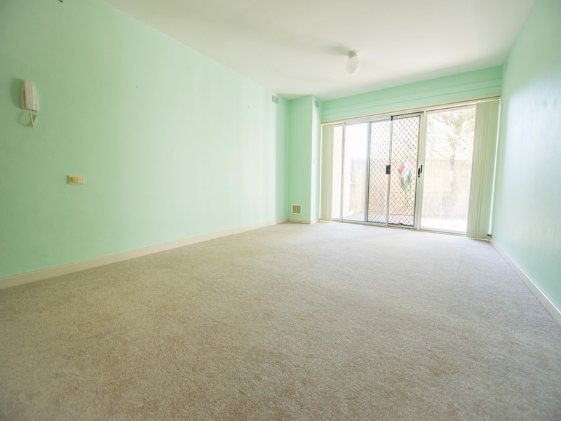 2/2 Pengilly Road, Orelia WA 6167