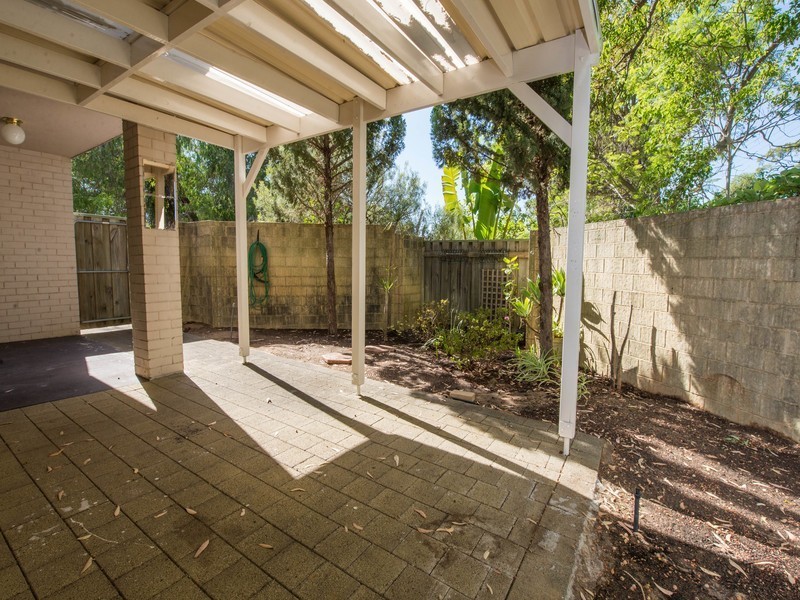 2/2 Pengilly Road, Orelia WA 6167