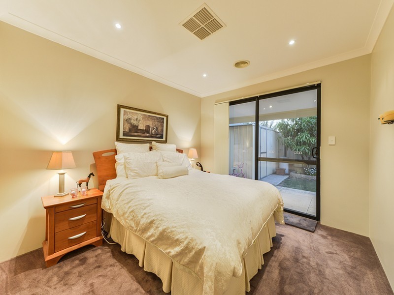 13 Templar Pass, Wattle Grove WA 6107