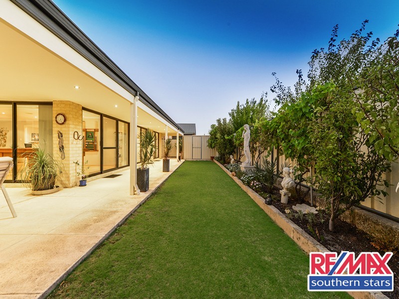 13 Templar Pass, Wattle Grove WA 6107