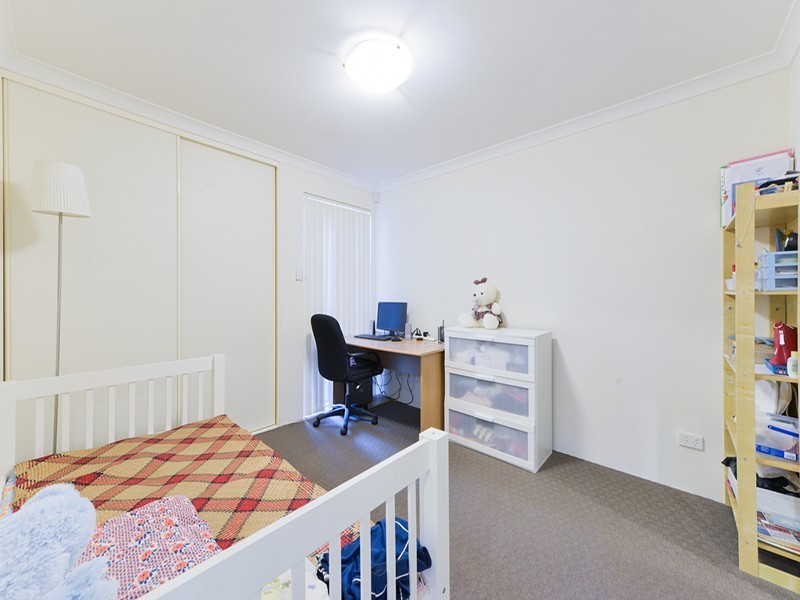 3/35 Nicholson Road, Cannington WA 6107
