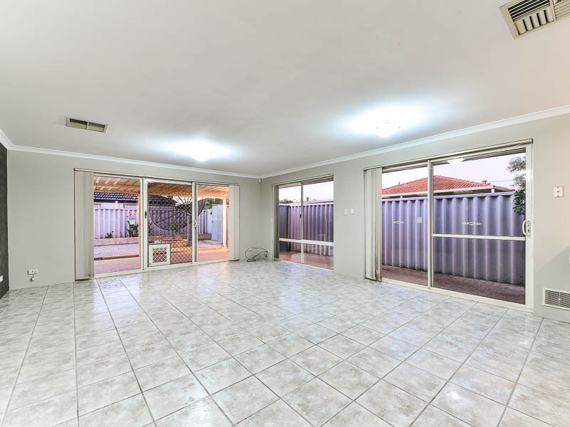 148 Hamilton Street, Queens Park WA 6107