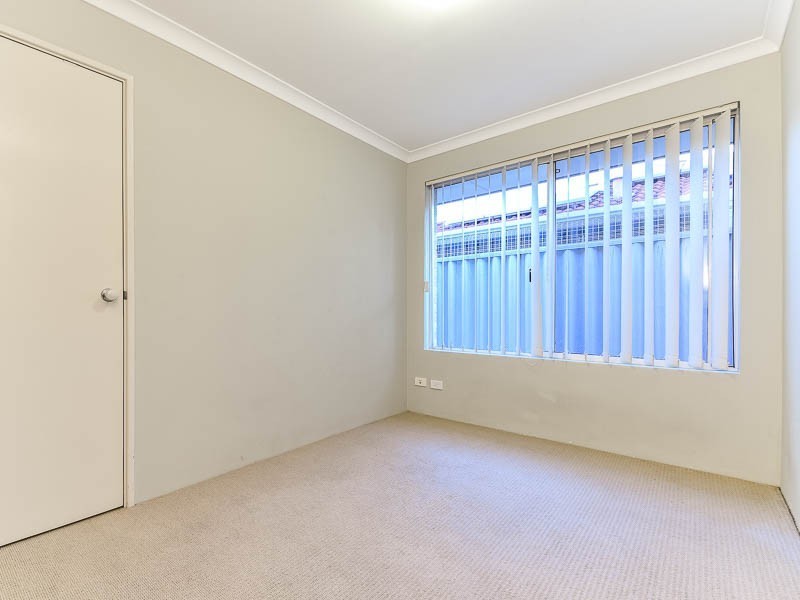 148 Hamilton Street, Queens Park WA 6107