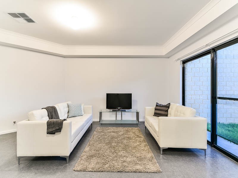 31a Hartfield Street, Queens Park WA 6107