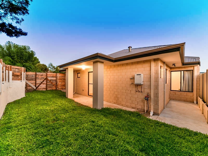 31a Hartfield Street, Queens Park WA 6107