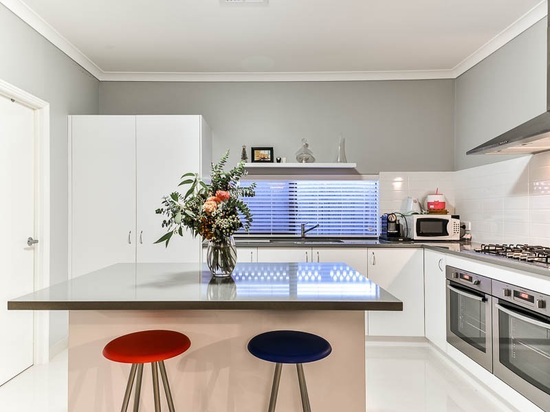 15 Reginald Street, Queens Park WA 6107