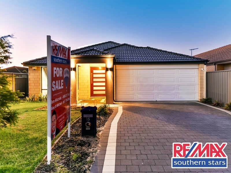 15 Reginald Street, Queens Park WA 6107