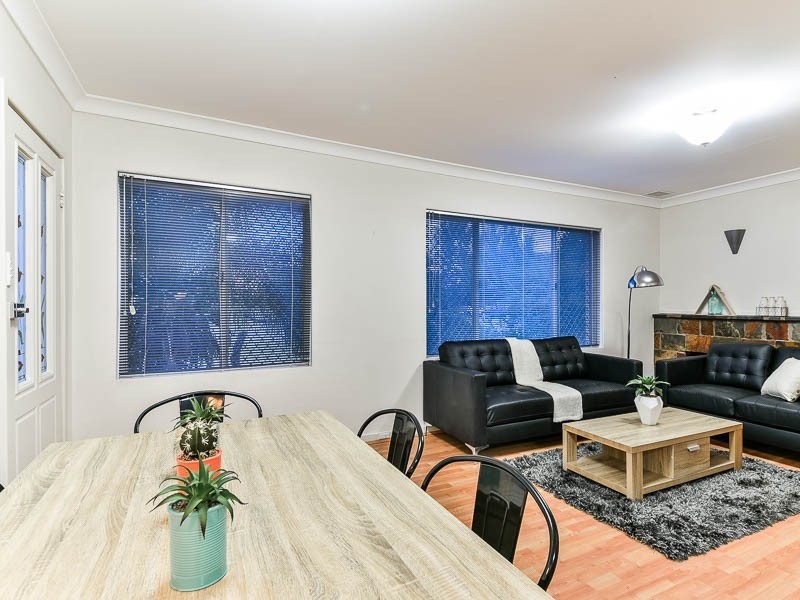 22 Thomas Street, Queens Park WA 6107