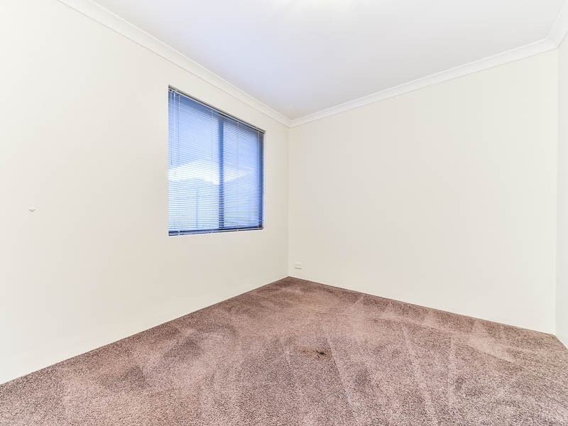 49 Balaka Way, Queens Park WA 6107