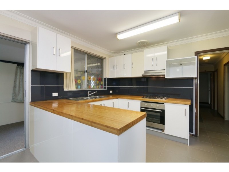21 Parklands Square, Riverton WA 6148