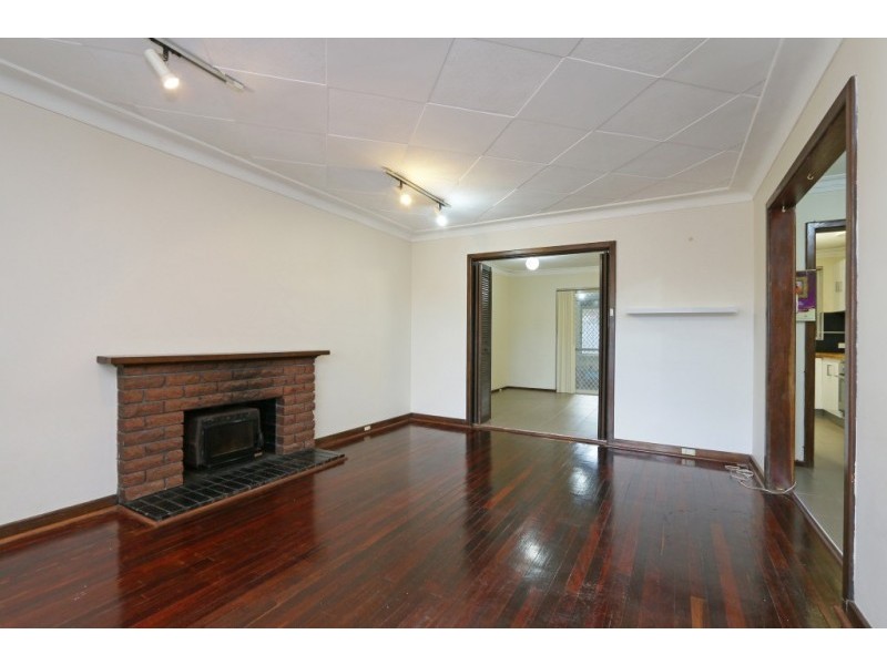 21 Parklands Square, Riverton WA 6148