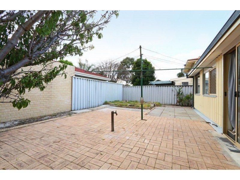 21 Parklands Square, Riverton WA 6148