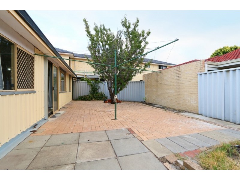 21 Parklands Square, Riverton WA 6148