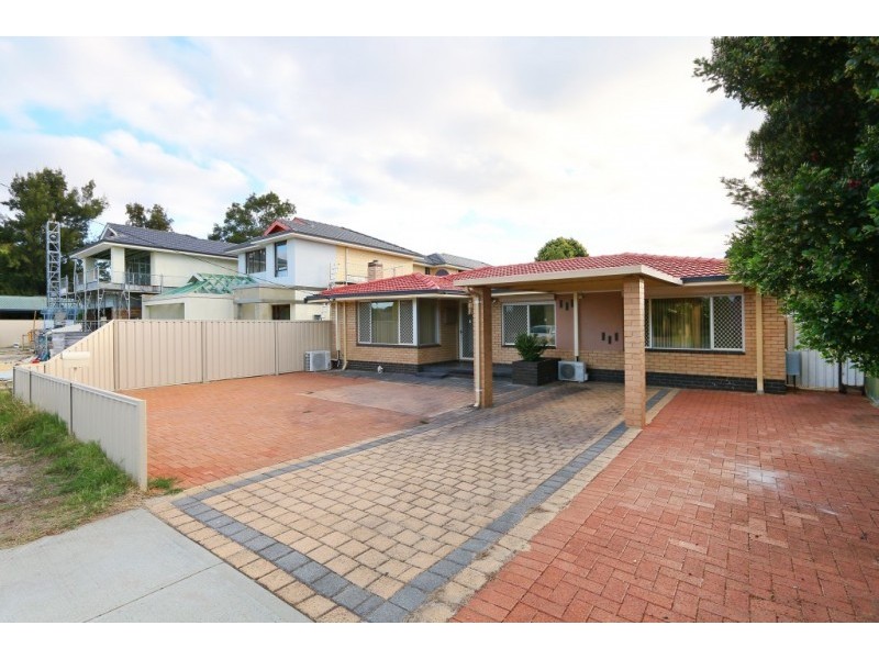 21 Parklands Square, Riverton WA 6148