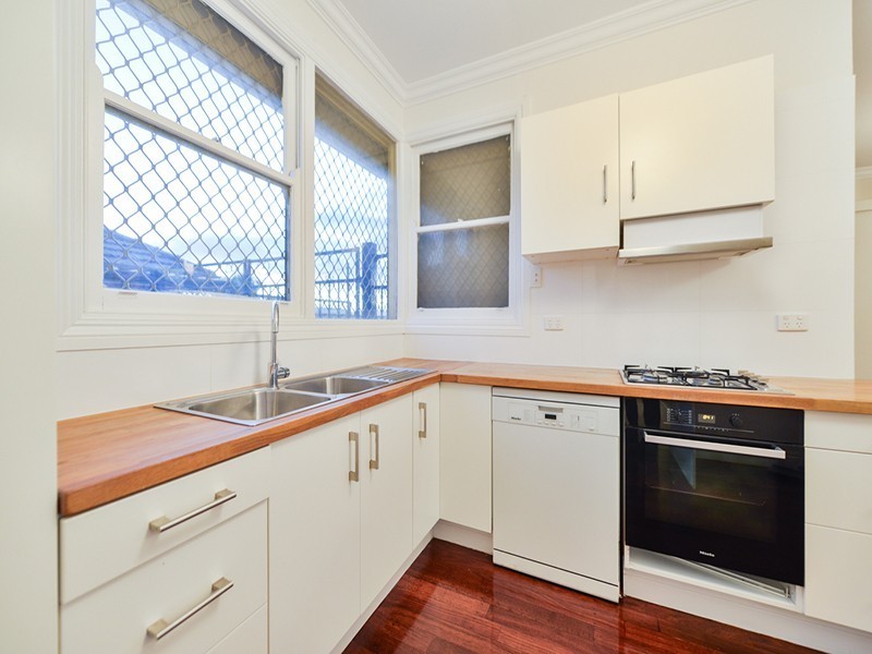 29 Donaldson Street, Queens Park WA 6107