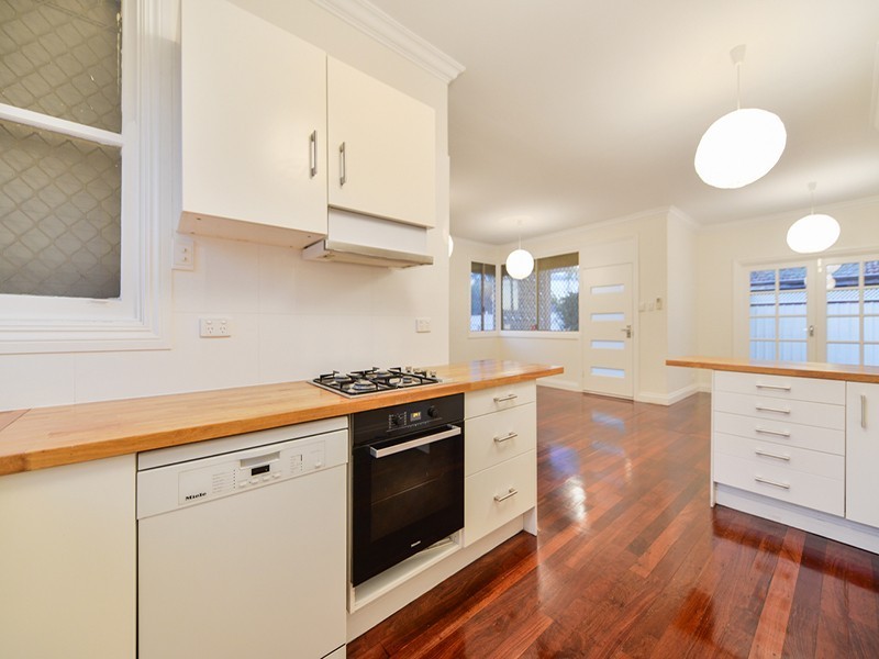 29 Donaldson Street, Queens Park WA 6107