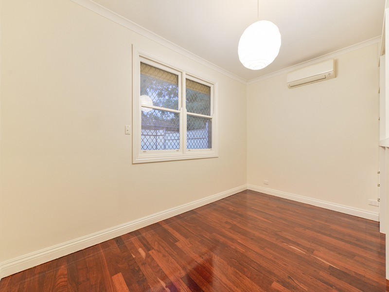 29 Donaldson Street, Queens Park WA 6107