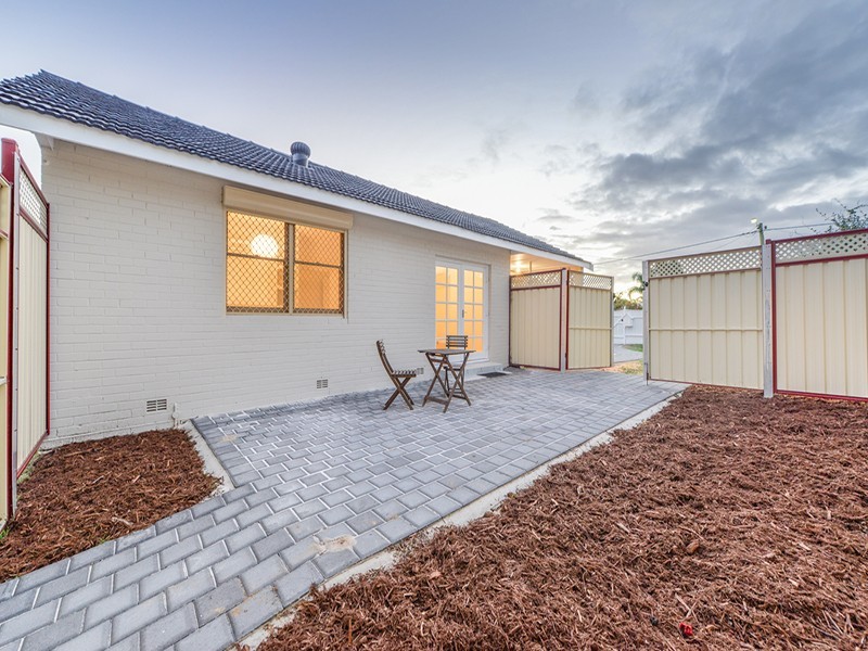 29 Donaldson Street, Queens Park WA 6107