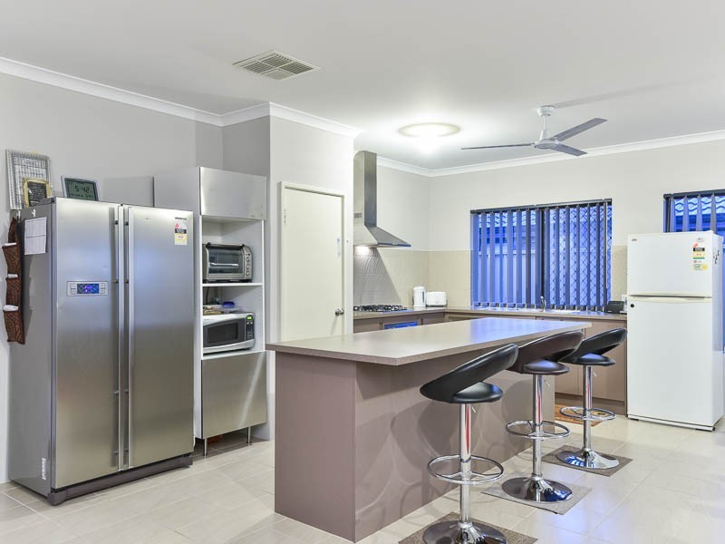 35 Kilkenny Loop, Brookdale WA 6112