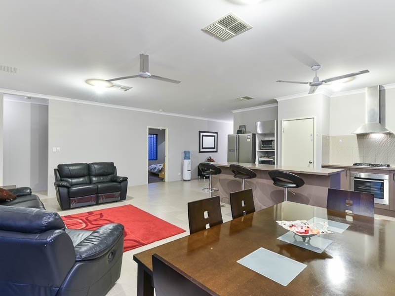 35 Kilkenny Loop, Brookdale WA 6112