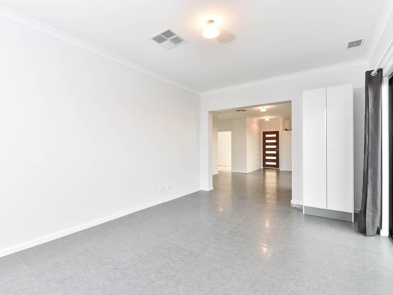 31b Hartfield, Queens Park WA 6107