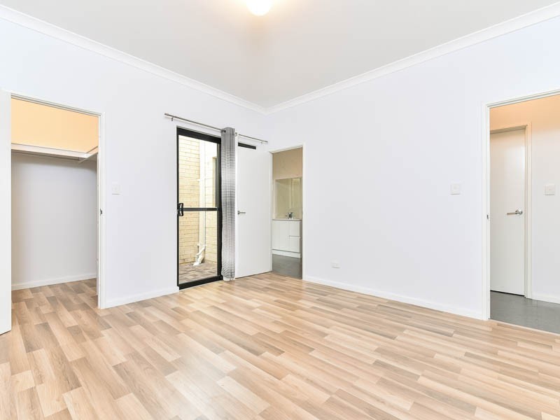 31b Hartfield, Queens Park WA 6107