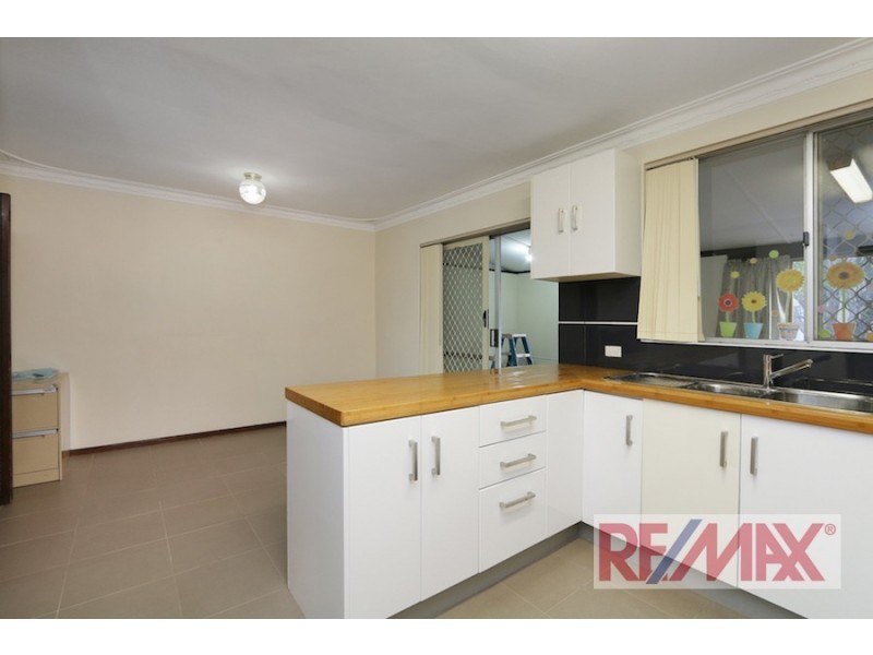 21 Parklands Square, Riverton WA 6148