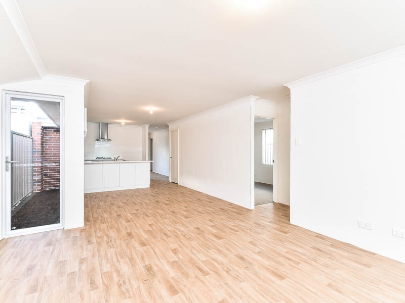 5 Lixnaw Lane, Beckenham WA 6107