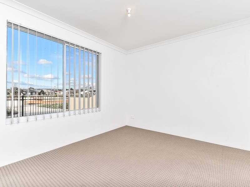 5 Lixnaw Lane, Beckenham WA 6107