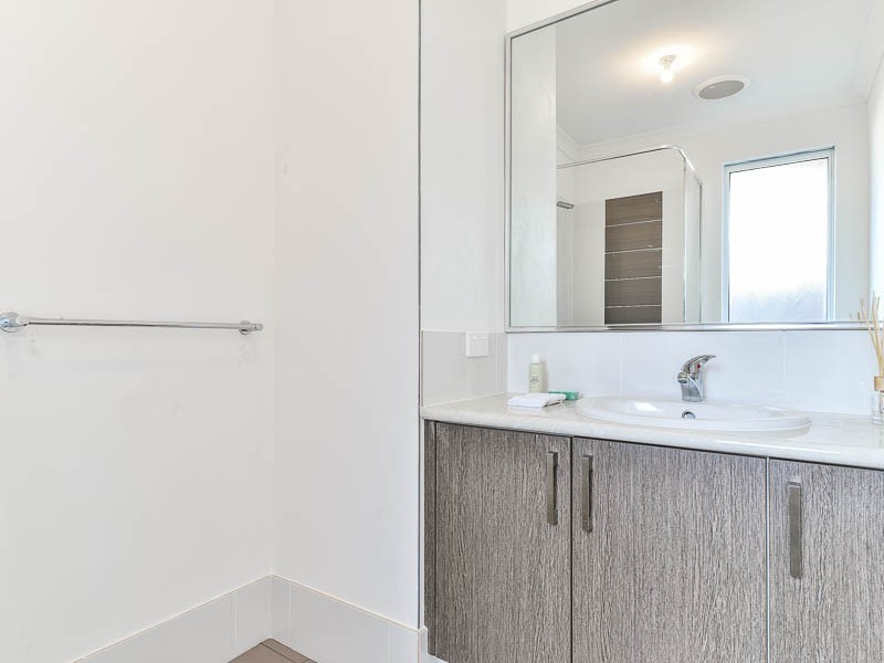 5 Lixnaw Lane, Beckenham WA 6107